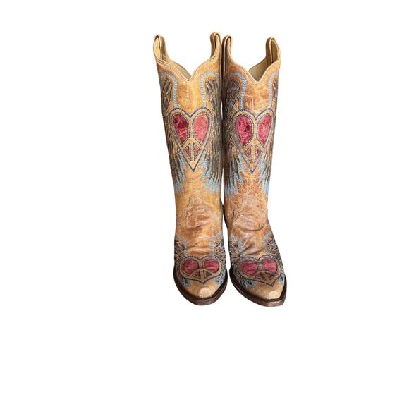 Corral Vintage Shoes - NWT CORRAL hearts and wings snip toe cowboy boot size 10